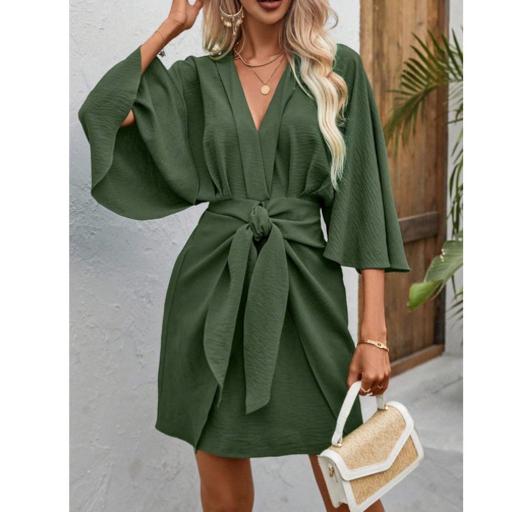 Green Batwing Sleeve Knot Front Mini Dress - Picture 4 of 5